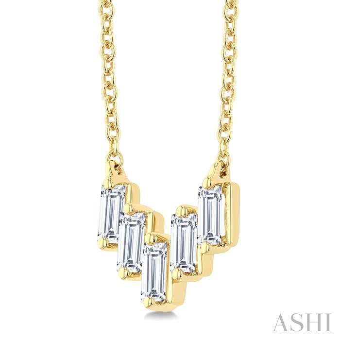 1/4 Ctw Baguette Cut Diamond Necklace in 14K Yellow Gold