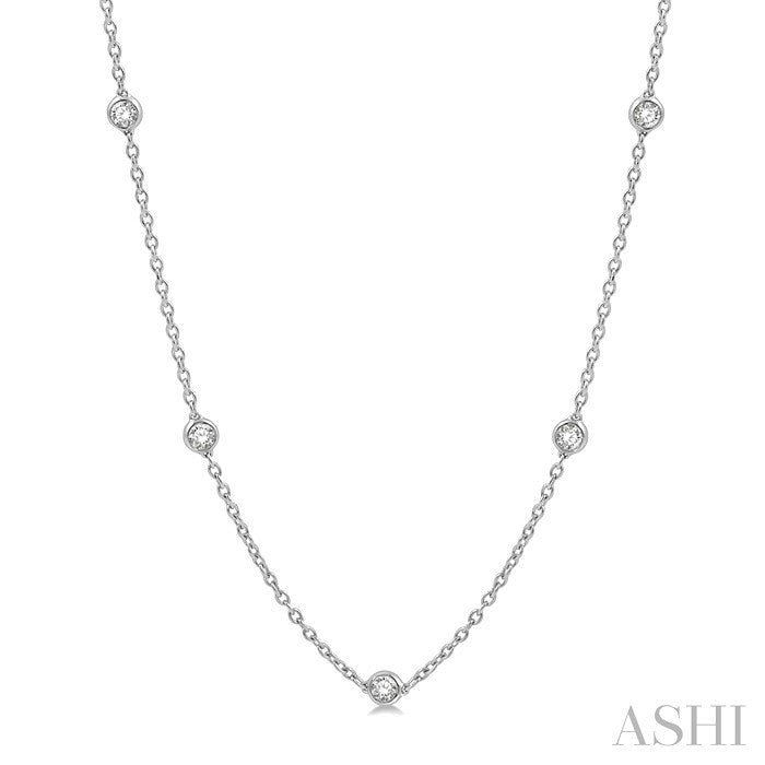 1 Ctw Round Cut Diamond Station Necklace in Platinum