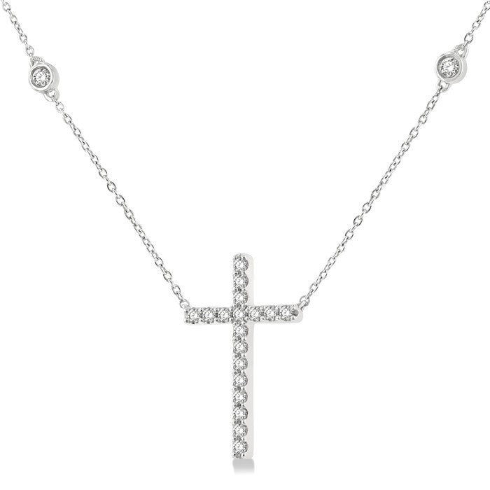 1/2 Ctw Round Cut Diamond Cross Fashion Station Necklace in 10K White Gold