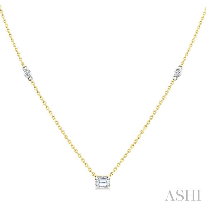 1/4 Ctw Bezel Set Emerald and Round Cut Diamond Station Necklace in 14K Yellow and White Gold