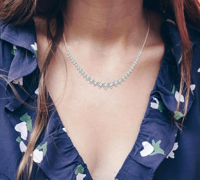 2 Ctw Graduated Diamond Smile Necklace in 14K White Gold