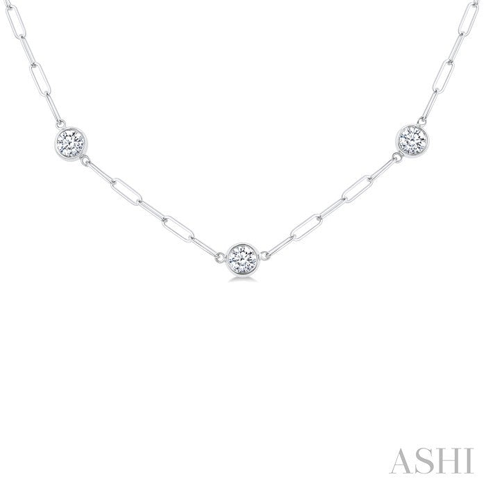 1 1/2 Ctw Bezel Set Round Cut Diamond Paperclip Station Necklace in 14K White Gold
