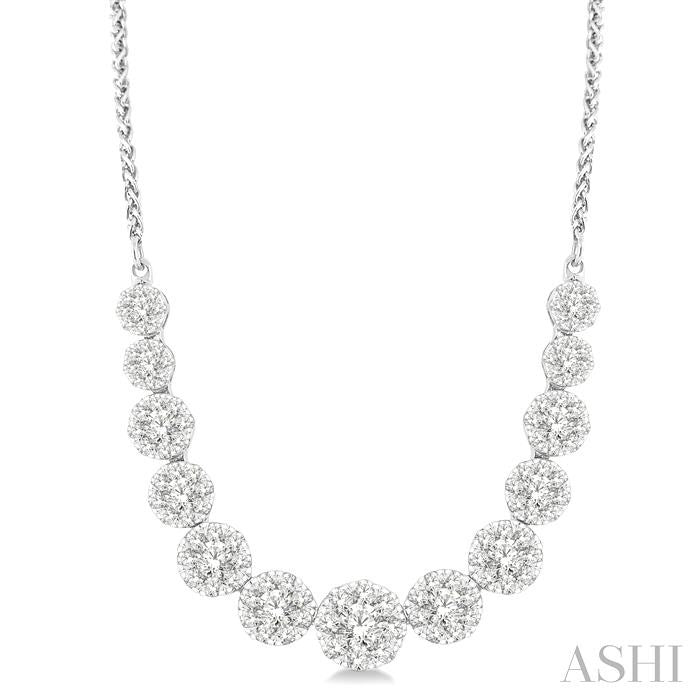 2 Ctw Round Cut Diamond Shine Bright Necklace in 14K White Gold