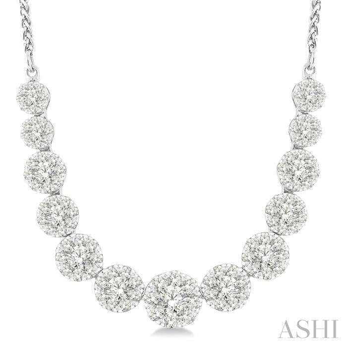 2 Ctw Round Cut Diamond Shine Bright Necklace in 14K White Gold