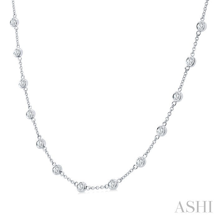 2 Ctw Bezel Set Round Cut Diamond Station Necklace in Platinum