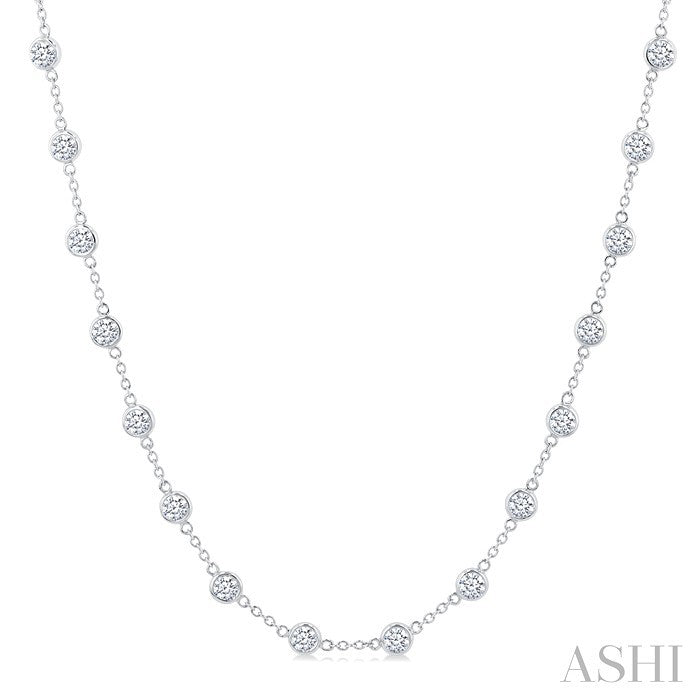 5 Ctw Bezel Set Round Cut Diamond Station Necklace in Platinum