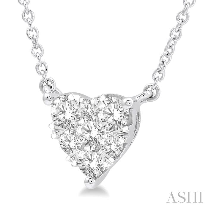 1/2 Ctw Shine Bright Diamond Heart Pendant With Chain in 14K White Gold