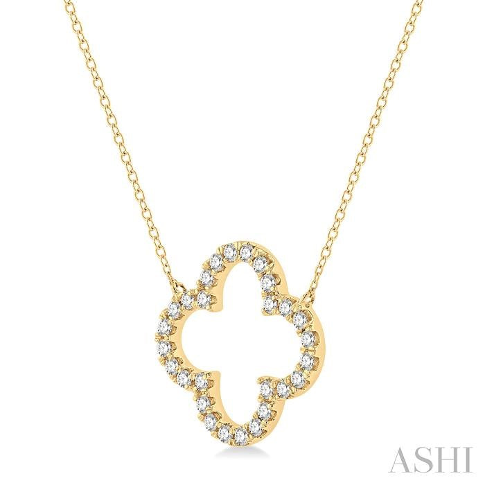 3/4 Ctw Clover Round Cut Diamond Pendant With Chain in 14K Yellow Gold