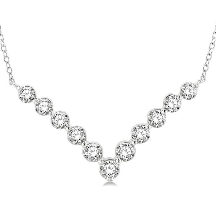 1 Ctw Chevron Round Cut Diamond Necklace in 14K White Gold