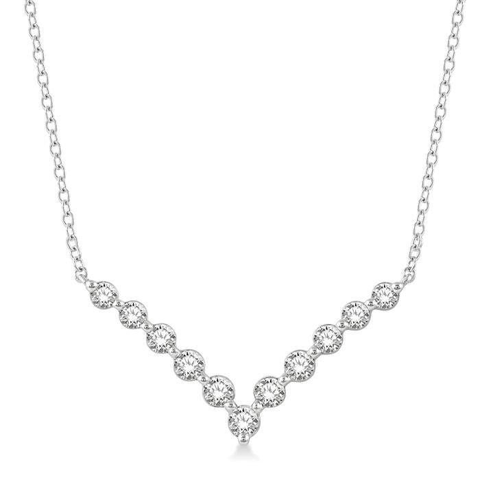 1/2 Ctw Chevron Round Cut Diamond Necklace in 14K White Gold
