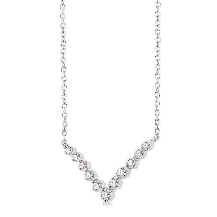1/4 Ctw Chevron Round Cut Diamond Necklace in 14K White Gold