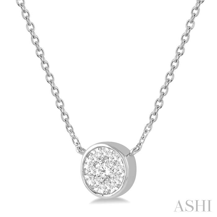 1/6 Ctw Round Shape Shine Bright Diamond Pendant With Chain in 14K White Gold