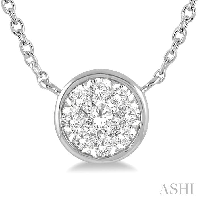 1/6 Ctw Round Shape Shine Bright Diamond Pendant With Chain in 14K White Gold