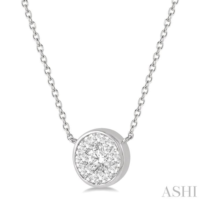 1/3 Ctw Round Shape Shine Bright Diamond Pendant With Chain in 14K White Gold