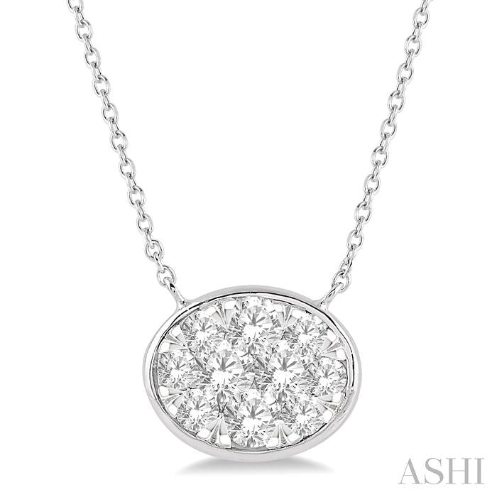 1/2 Ctw Oval Shape Shine Bright Diamond Pendant With Chain in 14K White Gold