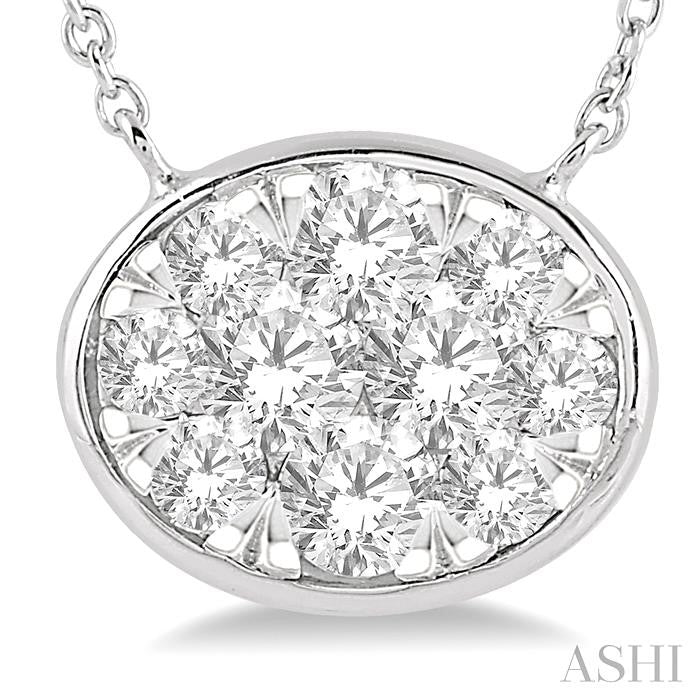 1/2 Ctw Oval Shape Shine Bright Diamond Pendant With Chain in 14K White Gold