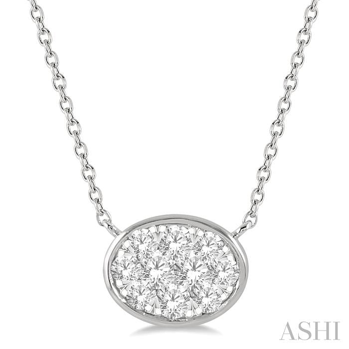 1/3 Ctw Oval Shape Shine Bright Diamond Pendant With Chain in 14K White Gold