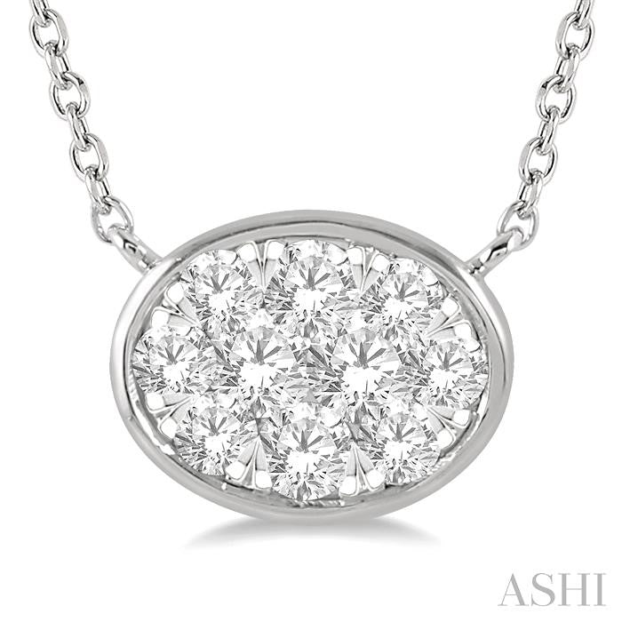 1/3 Ctw Oval Shape Shine Bright Diamond Pendant With Chain in 14K White Gold