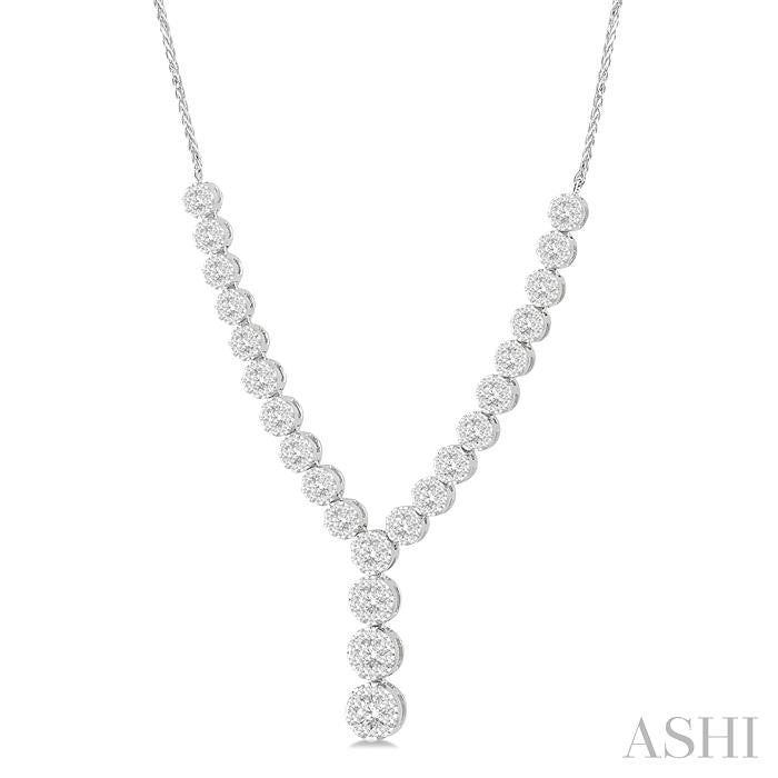 2 1/4 Ctw Shine Bright Round Cut Diamond Necklace in 14K White Gold