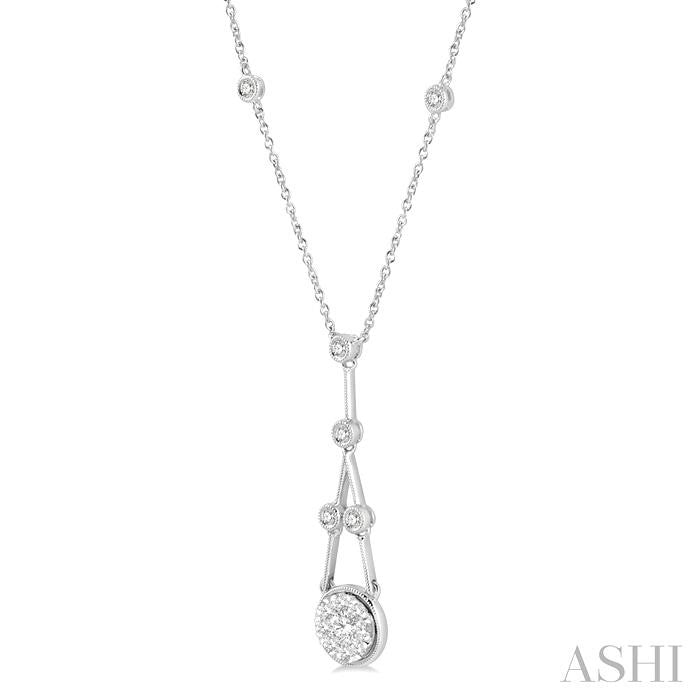 5/8 Ctw Bar & Circular Mount Motif Round Cut Diamond Shine Bright Necklace in 14K White Gold