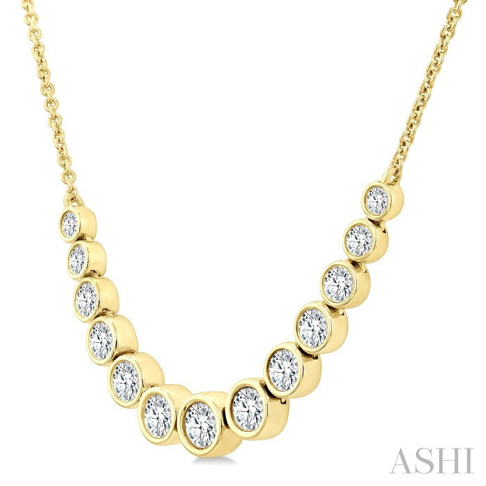 1 Ctw Graduated Bezel Set Round Cut Diamond Smile Necklace in 14K Yellow Gold