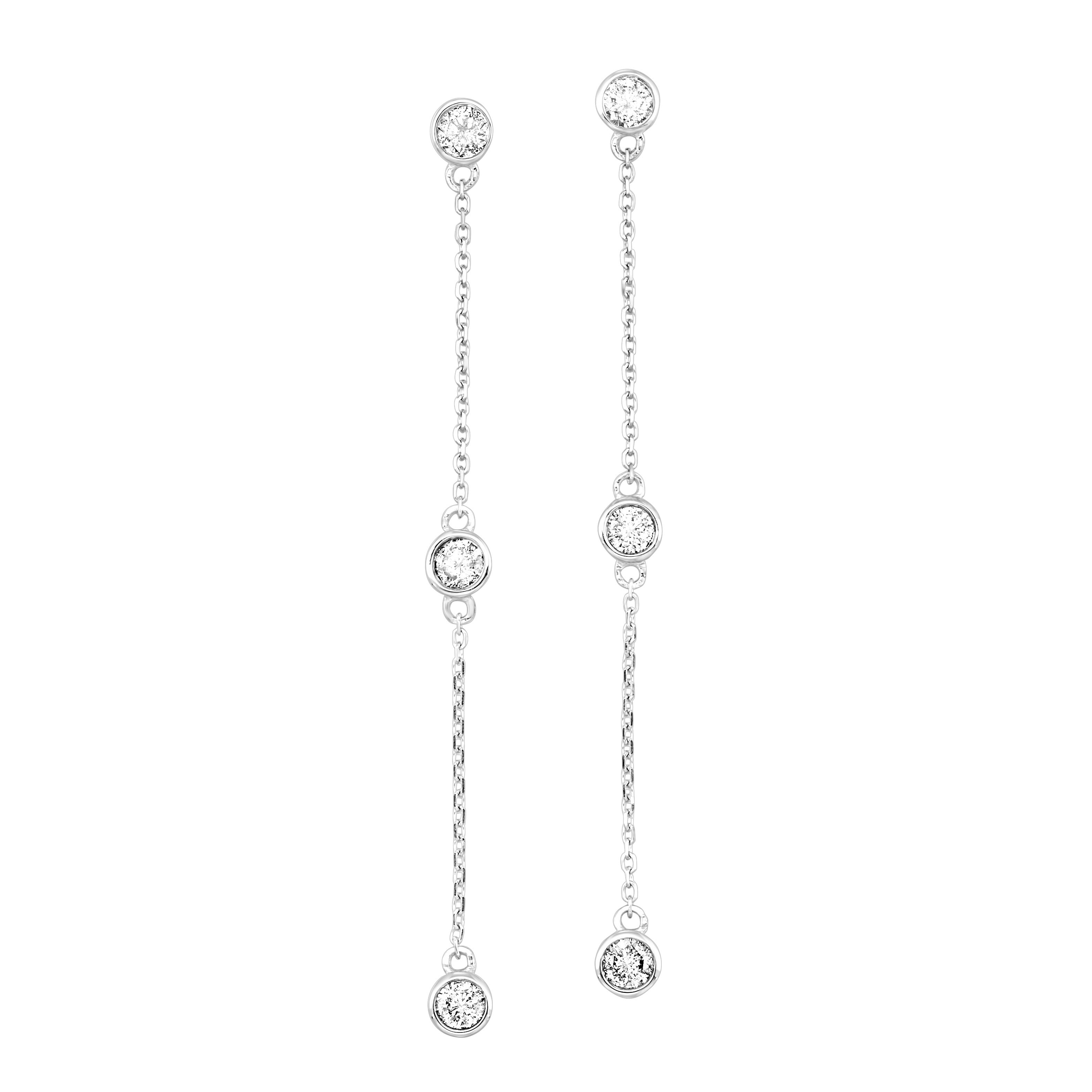 14kt White Gold Earring
