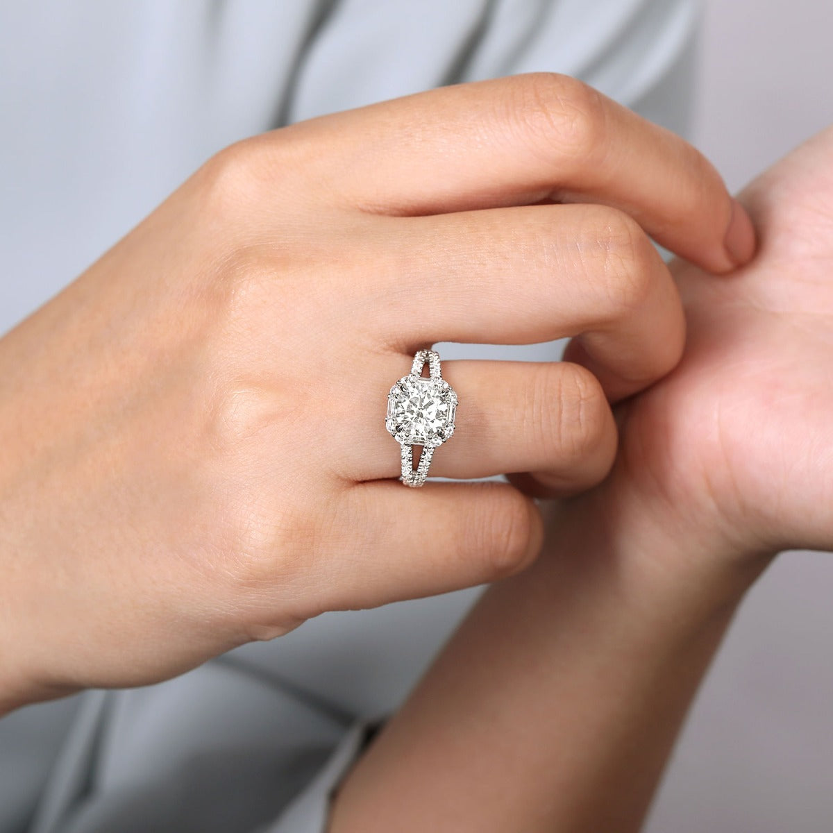 Rainier - 14K White Gold Cushion Halo Round Semi-Mount Ring