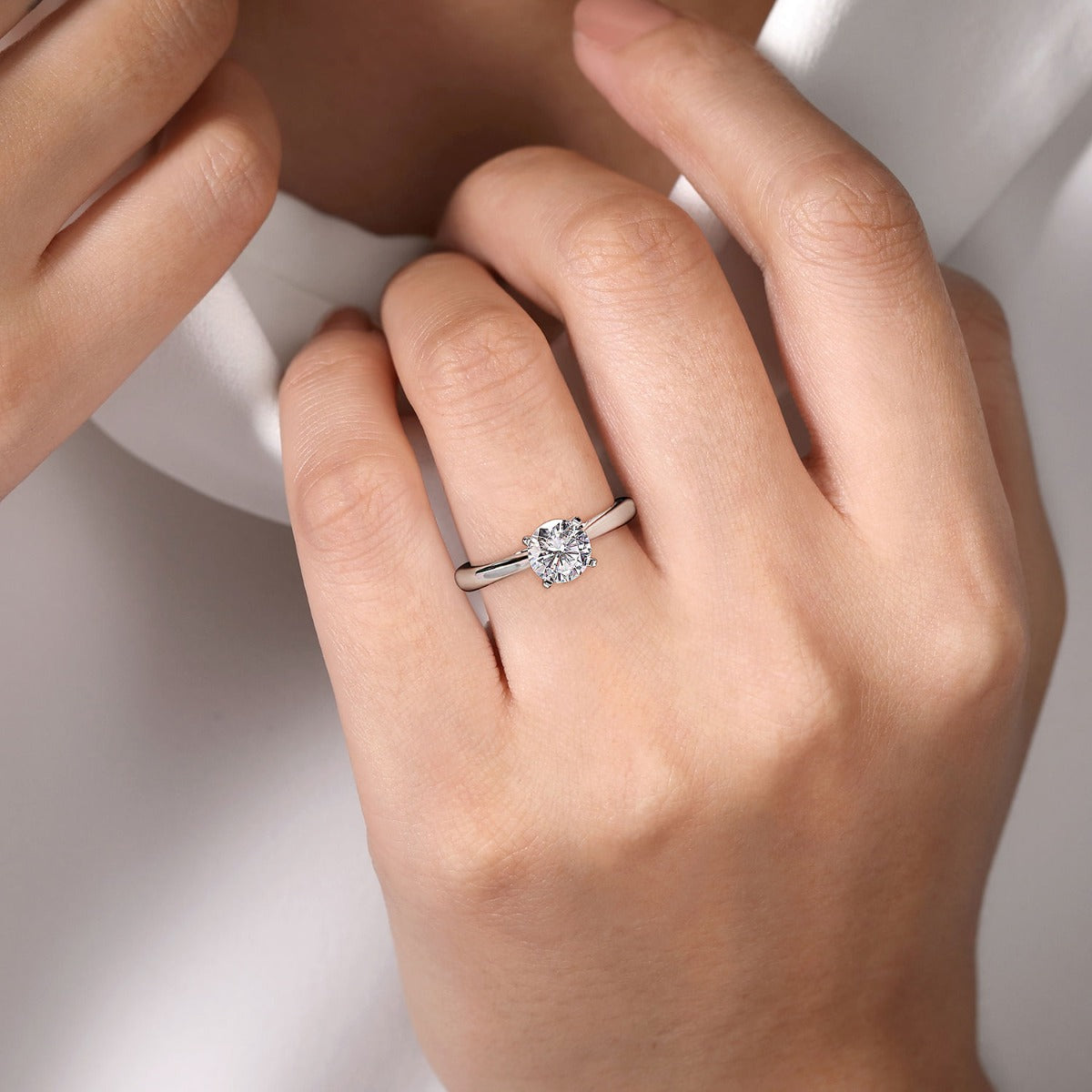 Michelle - 14K White Gold Round Semi-Mount Ring