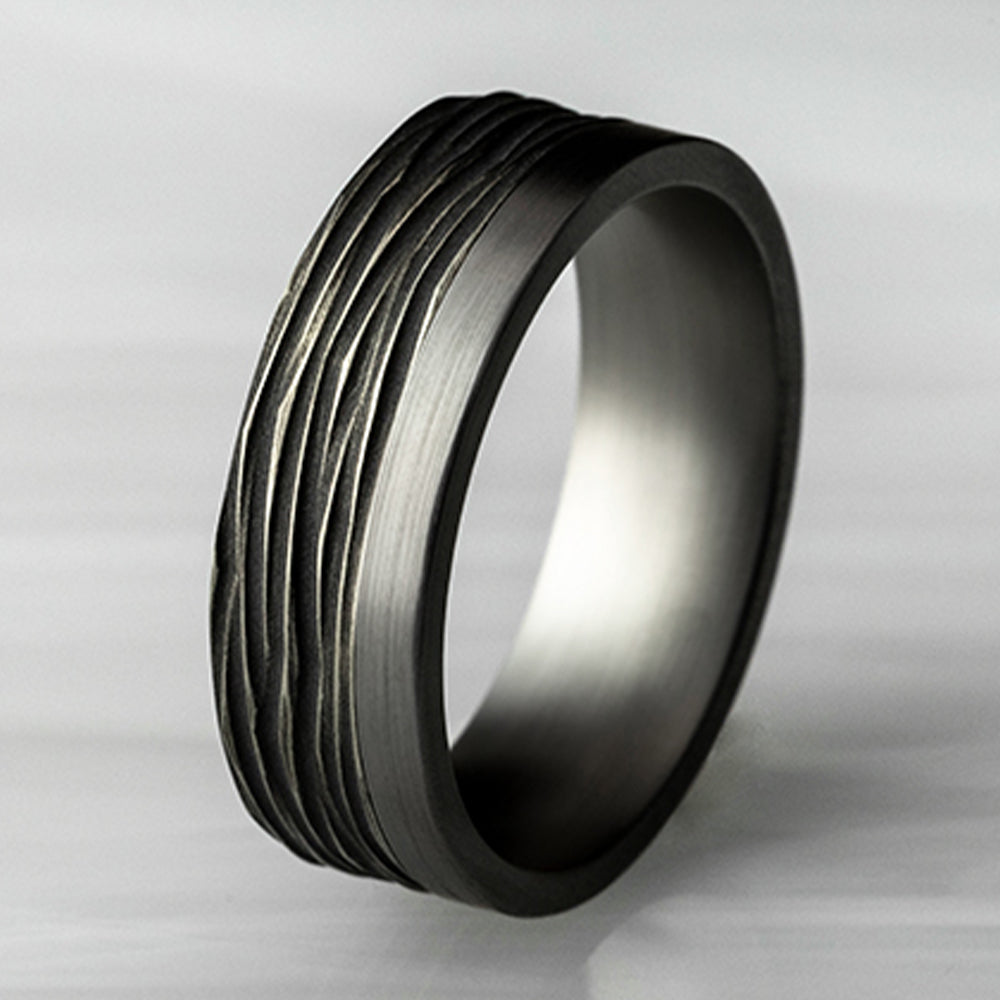 THE HICKORY 7mm, Comfort fit, Grey Tantalum and Black Titanium, Horizontal bark pattern, one satin edge