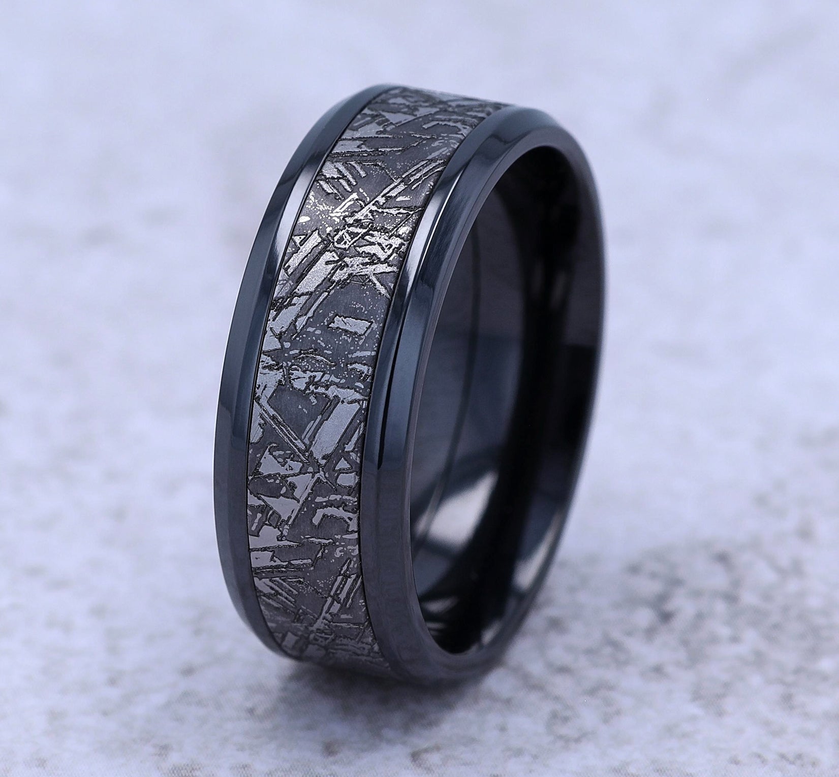 THE MATRIX 8mm, Comfort fit, Black Titanium and Grey Tantalum, Meteorite patterned center, polished bevel edges