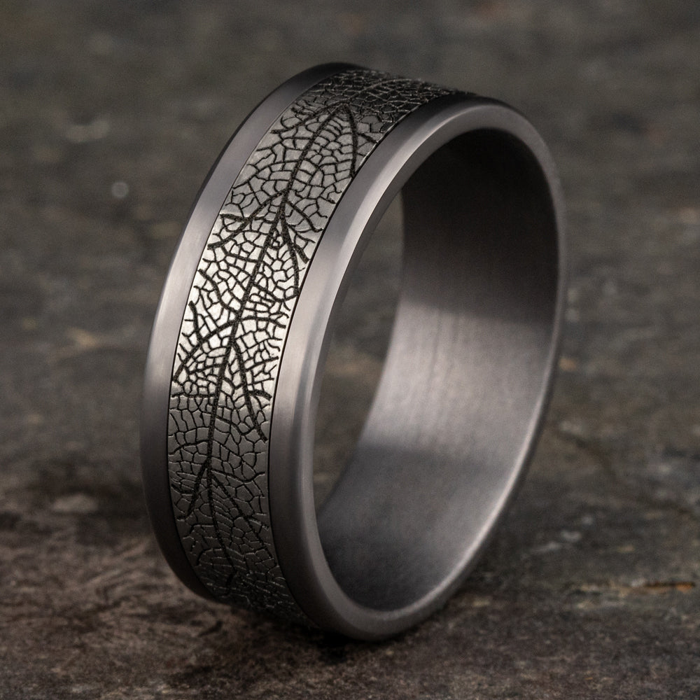 THE BRYCE 8mm, Comfort fit, Grey Tantalum and Grey/Black Titanium, Leaf patterned center, straight edges