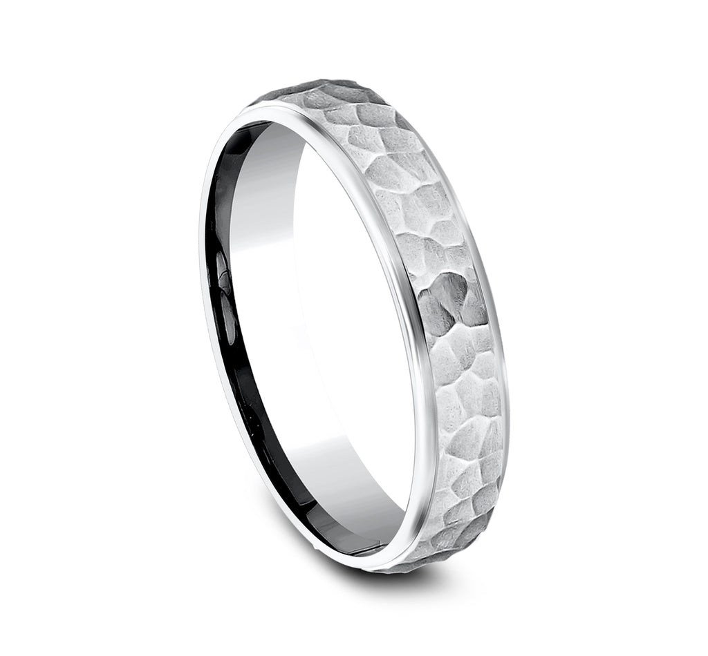 THE SWANSON 4mm, Comfort fit, 14K White Gold, Hammered center, polished round edges