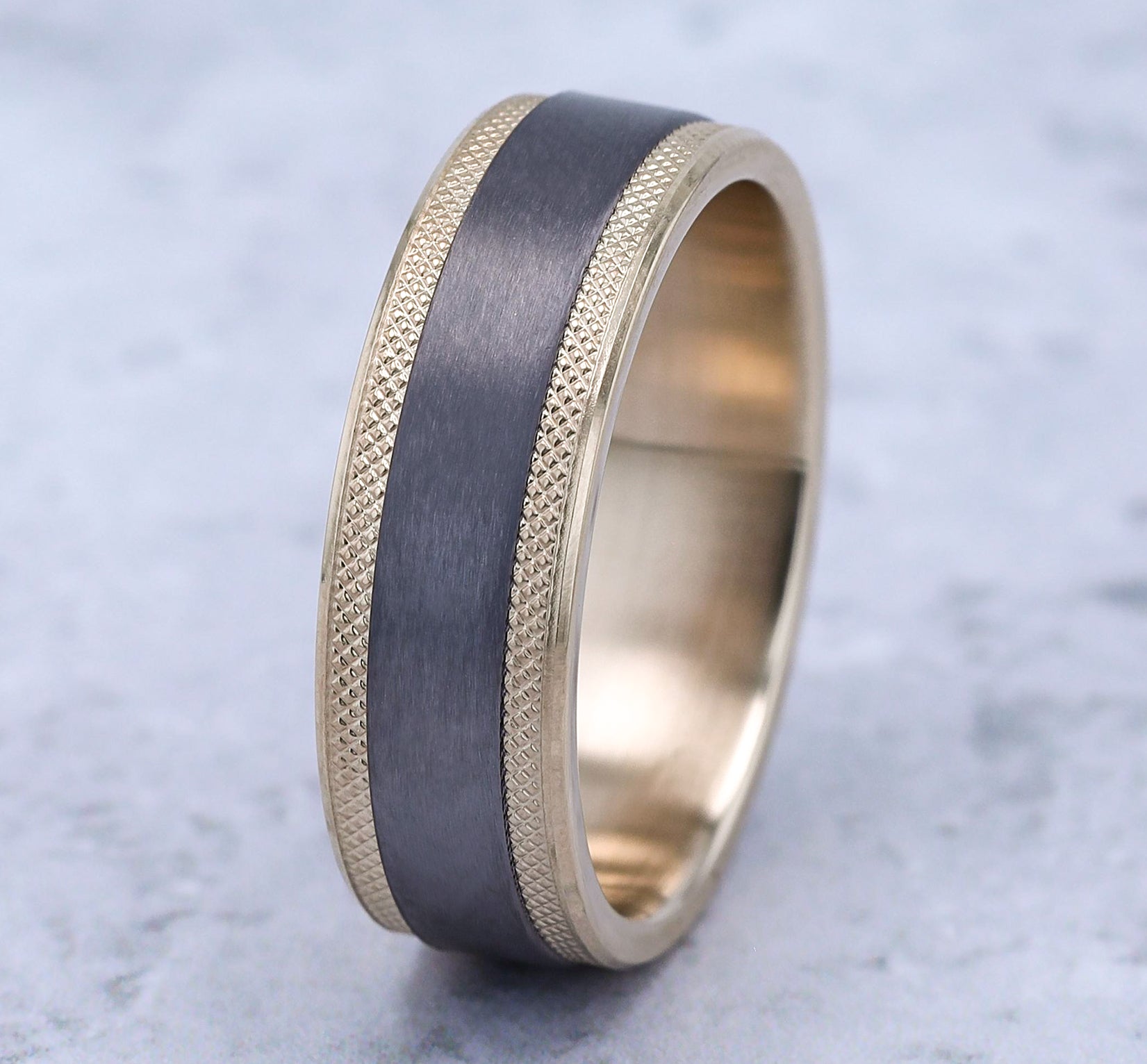THE ROGUE 7mm, Comfort fit, 14K Yellow Gold and Grey Tantalum, Satin finish center, knurl detailed edge