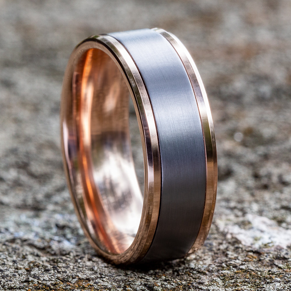 THE DUKE 7mm, Comfort fit, 14K Rose Gold and Grey Tantalum, Satin center, polished bevel edges