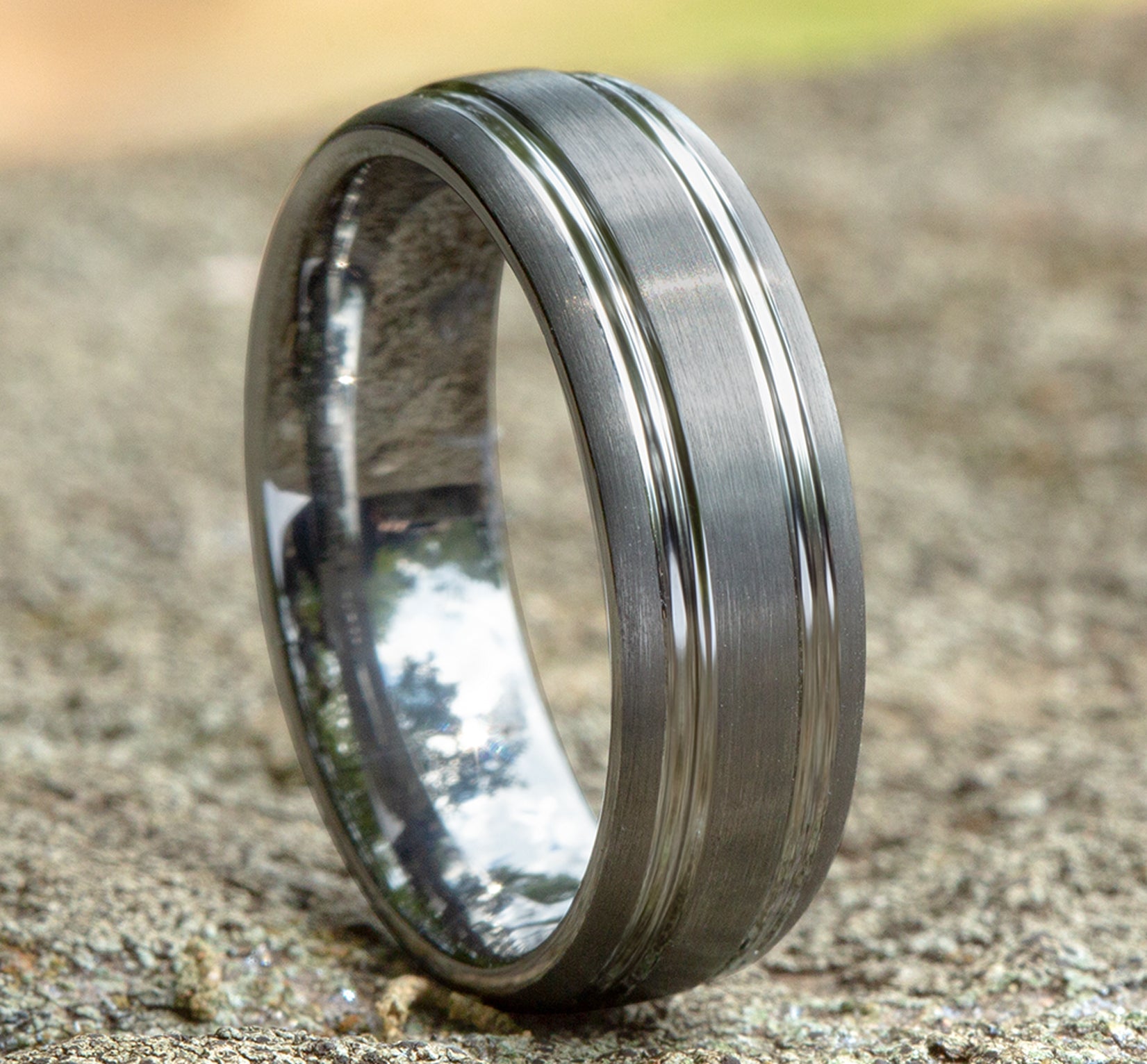 THE PREDATOR 7mm, Comfort fit, Tungsten, Satin finish, double polished center cuts
