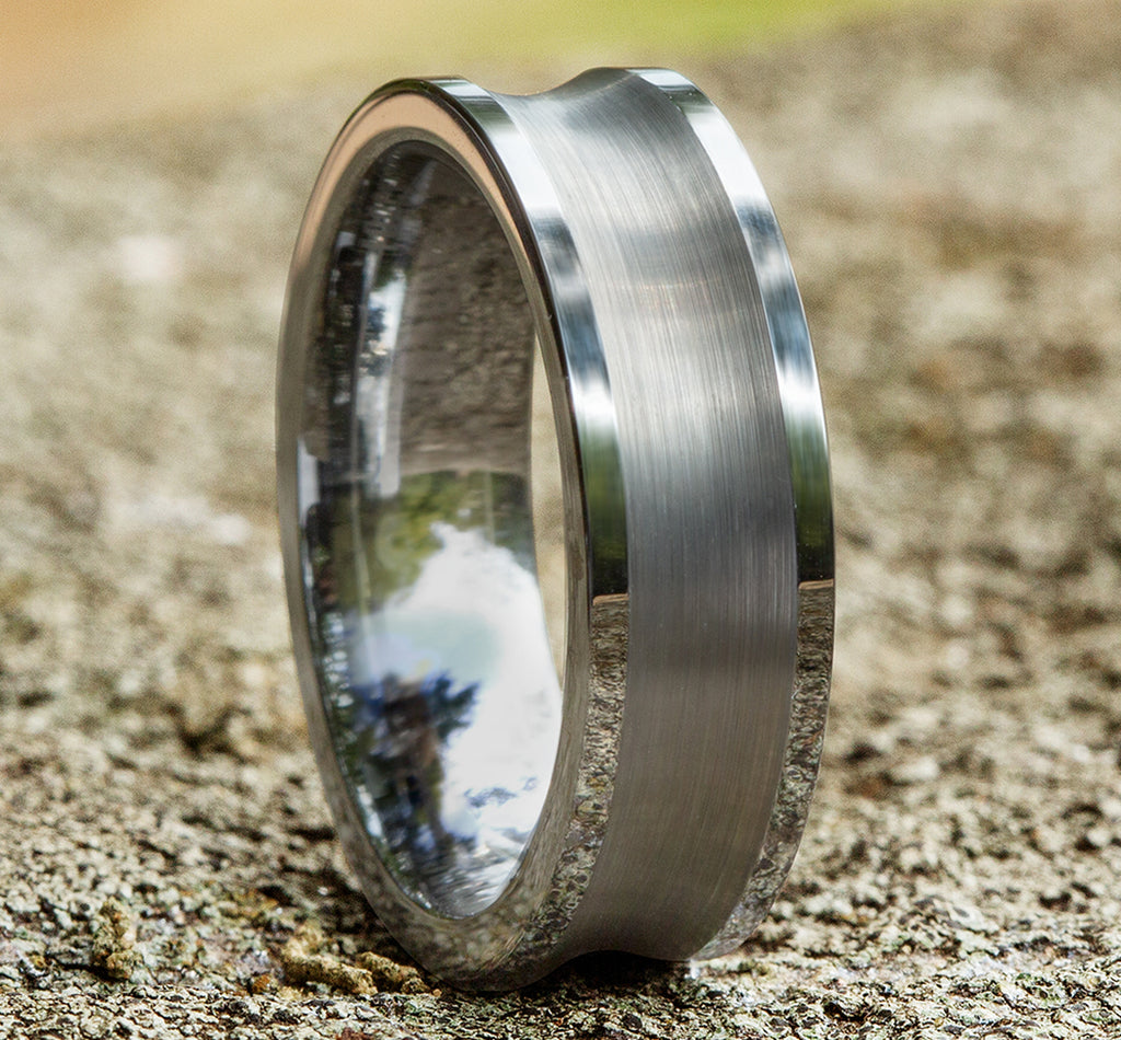 THE PROWLER 6mm, Comfort fit, Tungsten, Satin finished concave center, polished edges