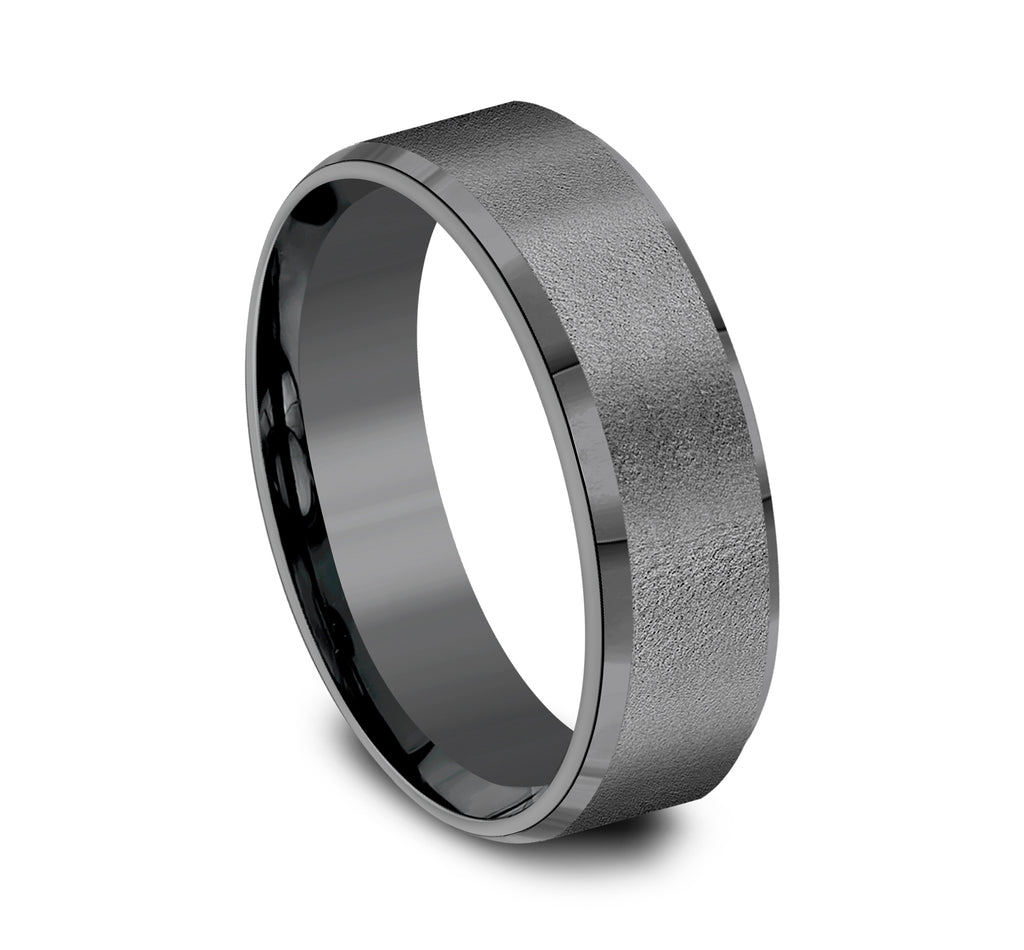 THE MAJOR 7mm, Comfort fit, Darkened Tantalum, Wire brush center, slightly beveled edges