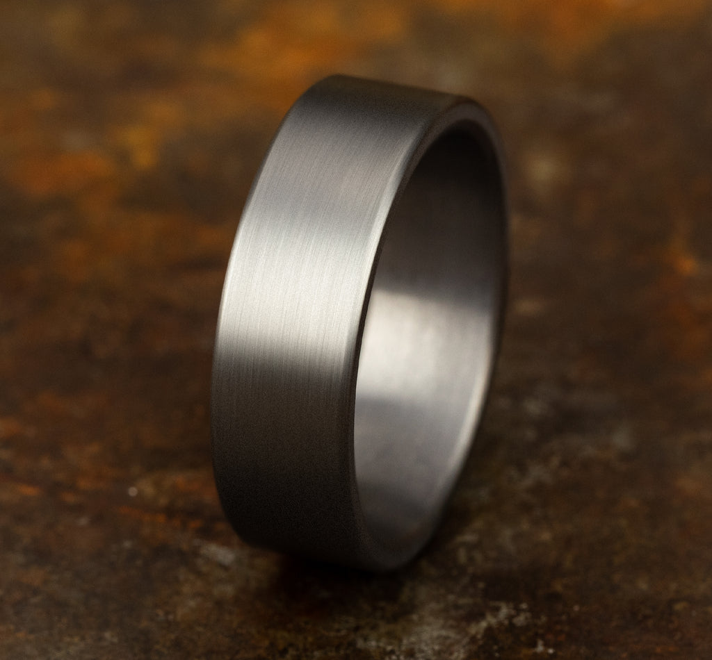 THE LIEUTENANT 7mm, Comfort fit, Grey Tantalum, Satin finish