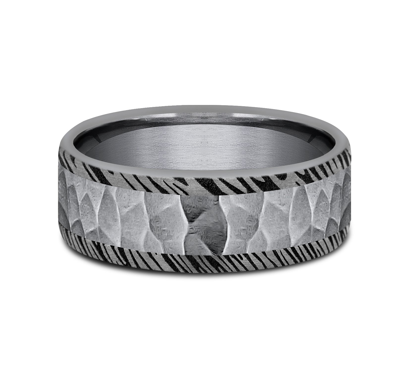THE LEDGER 8mm, Comfort fit, Grey Tantalum, Hammered center, wood grain patterned edges