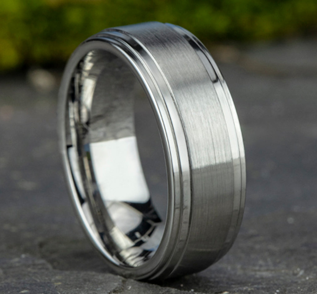 THE CADET 8mm, Comfort fit, White Cobalt, Satin center, polished double bevel edges