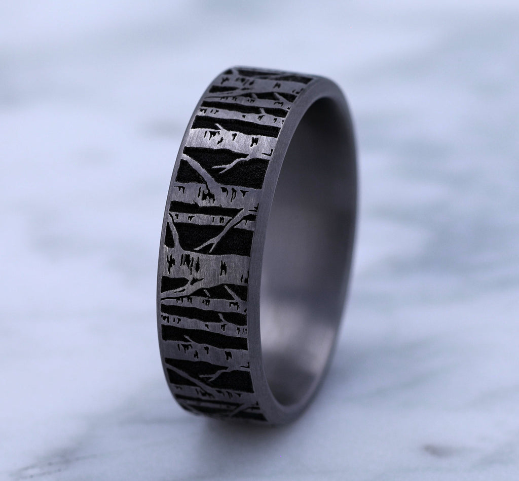 THE BIRCH 7mm, Comfort fit, Grey Tantalum, Birch tree pattern