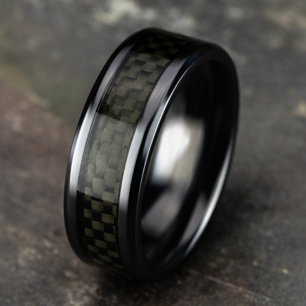 THE HAMILTON 8mm, Comfort fit, Black Titanium and Black Carbon Fiber, Carbon Fiber center, polished bevel edges