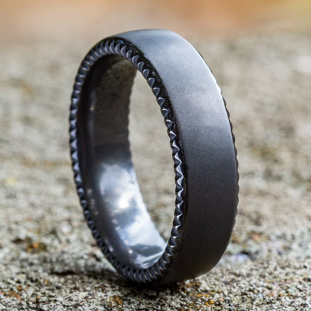 THE SOVEREIGN 6.5mm, Comfort fit, Darkened Tantalum, Satin finish, rivet coin edge cuts