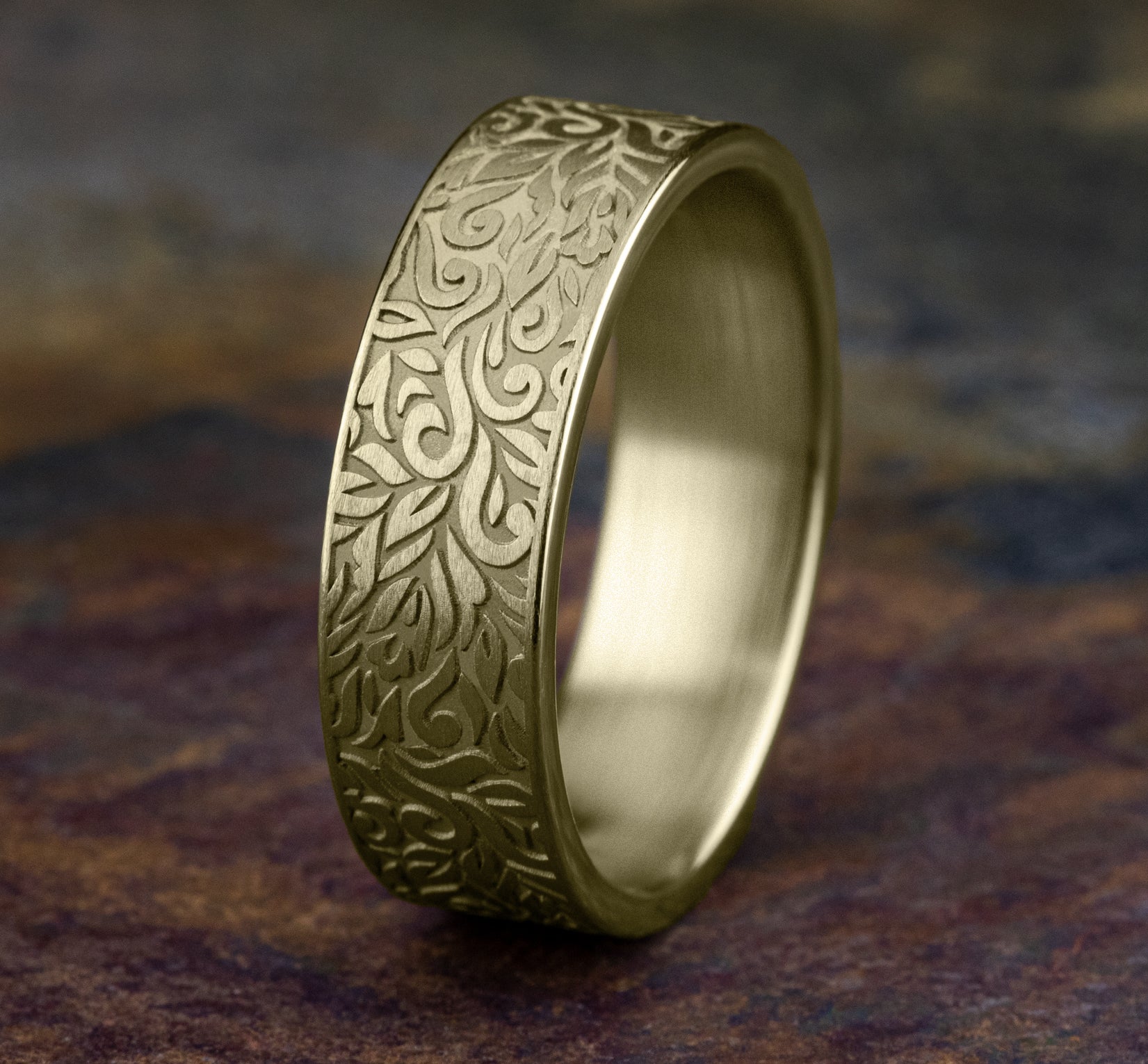 THE RANCH 7mm, Comfort fit, 14K Yellow Gold, Paisley pattern