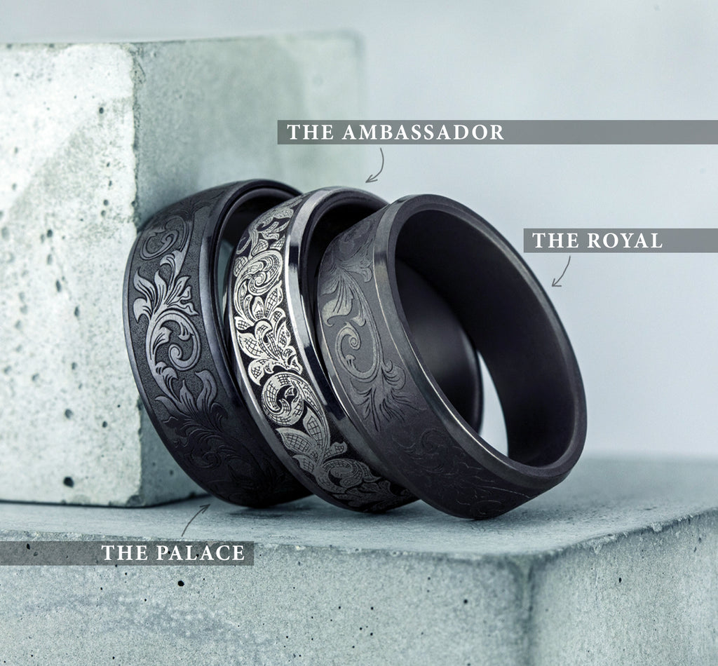 THE AMBASSADOR 7.5mm, Comfort fit, Grey Tantalum, London script patterned center, satin bevel edges