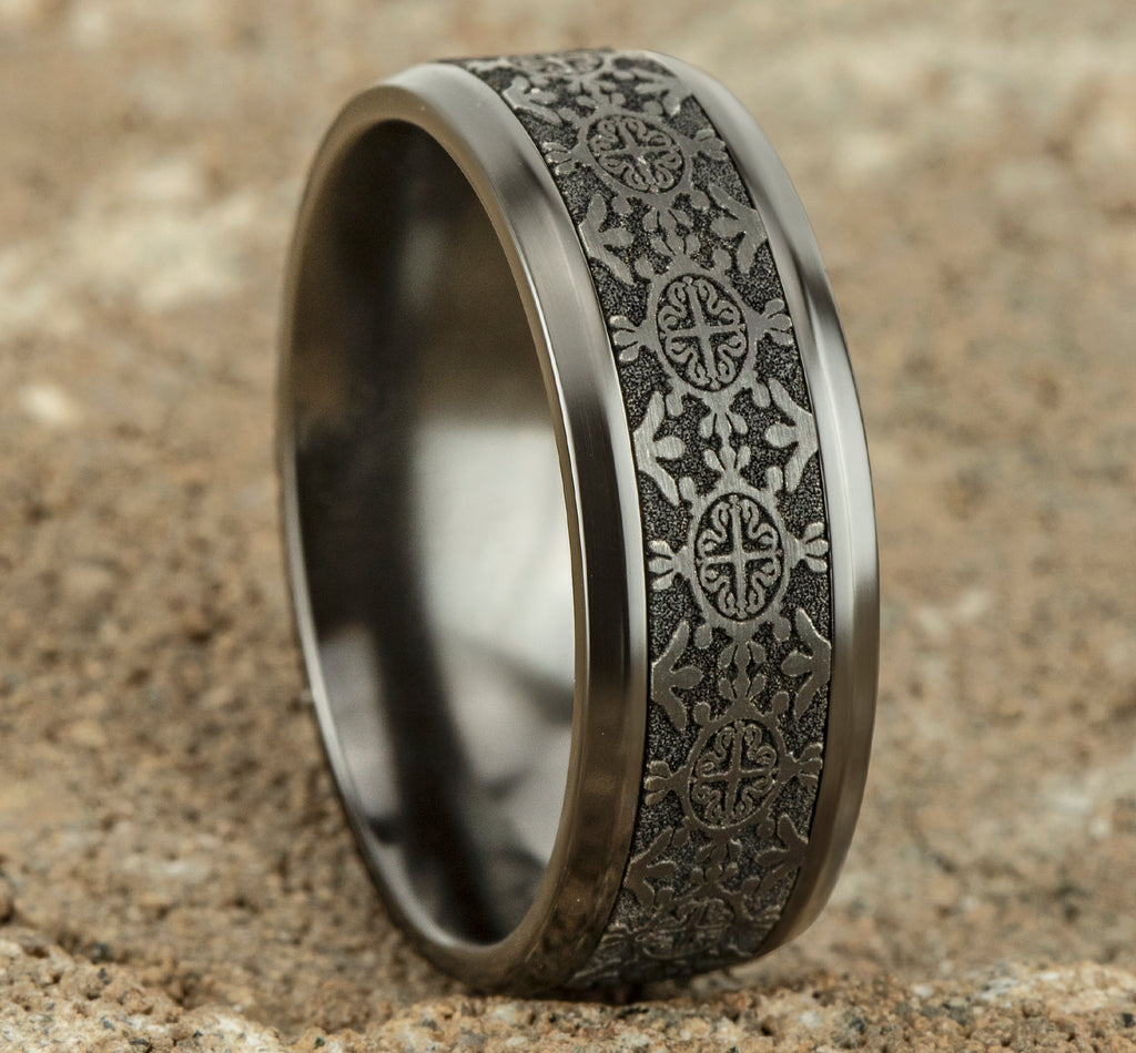 THE SAINT 8mm, Comfort fit, Grey Tantalum, Intricate patterned center, polished bevel edges