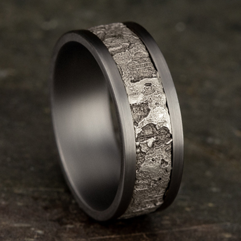 THE STUD 8mm, Comfort fit, Grey Tantalum and 14K White Gold, Wall fracture designed center, straight edges