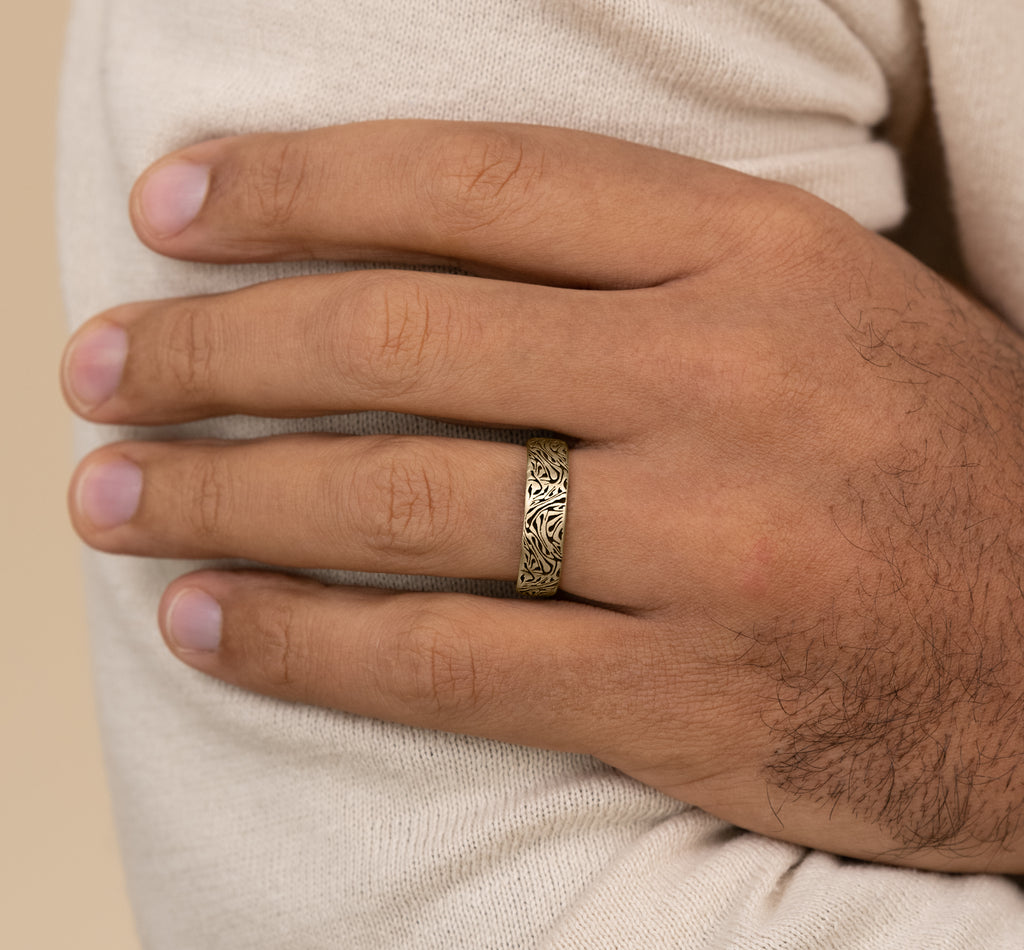 THE SAMURAI 6.5mm, Comfort fit, 14K Yellow Gold, Faux mokume pattern