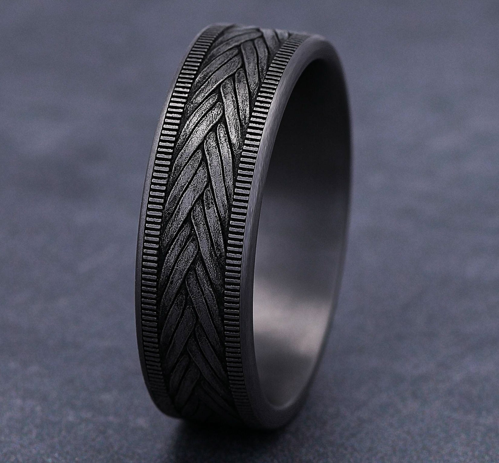 THE WHEAT 7mm, Comfort fit, Grey Tantalum, Wheat weave pattern