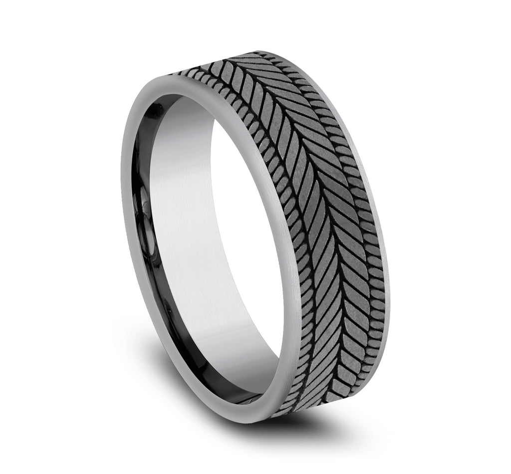 THE CAPRIO 7mm, Comfort fit, Grey Tantalum, Chevron weave pattern